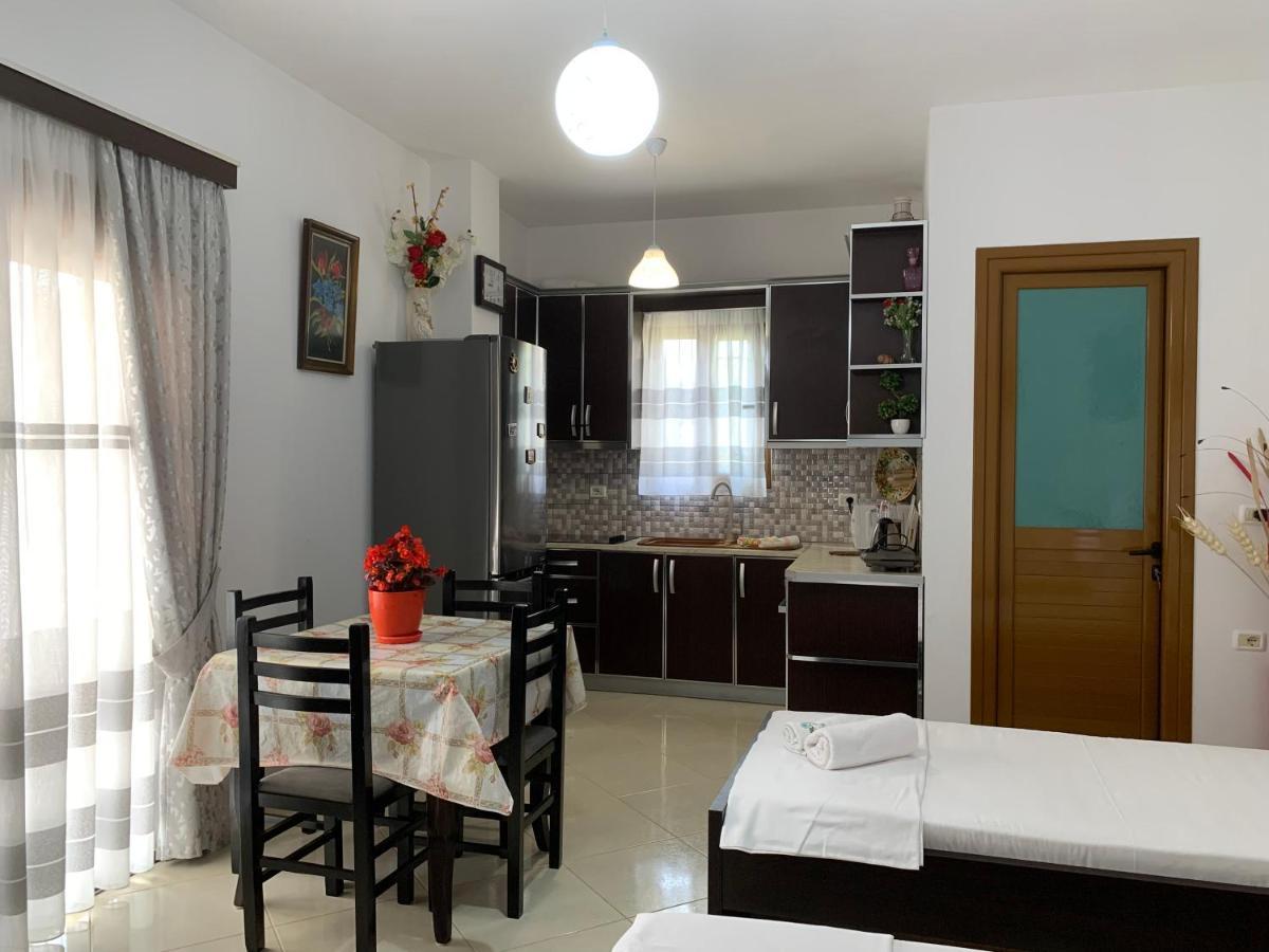 Guesthouse Jasmine Ксаміл Екстер'єр фото